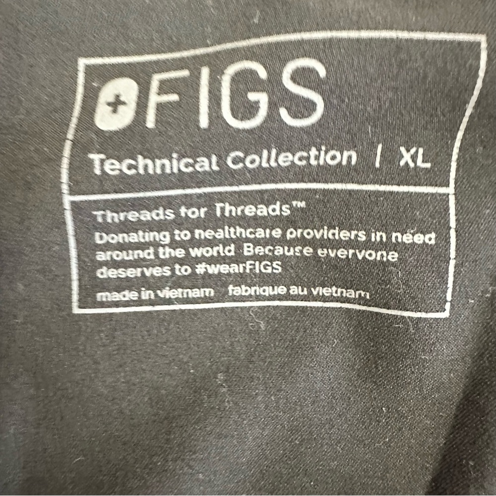 Figs Technical Collection Black FionX Scrub Top Size XL - Picture 3 of 5